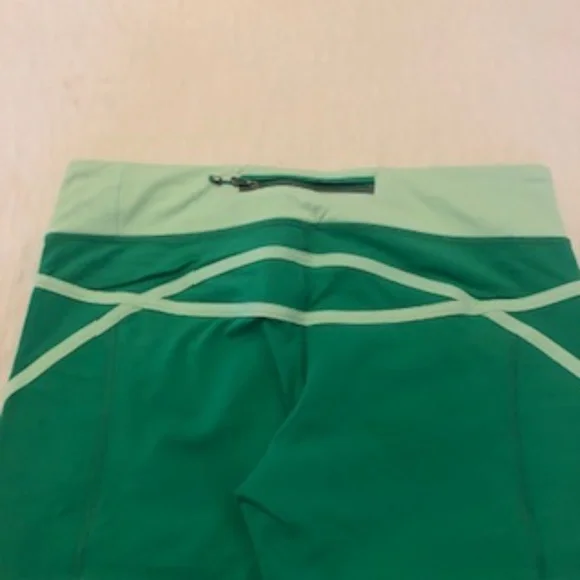 Lululemon Crops - Picture 5 of 10
